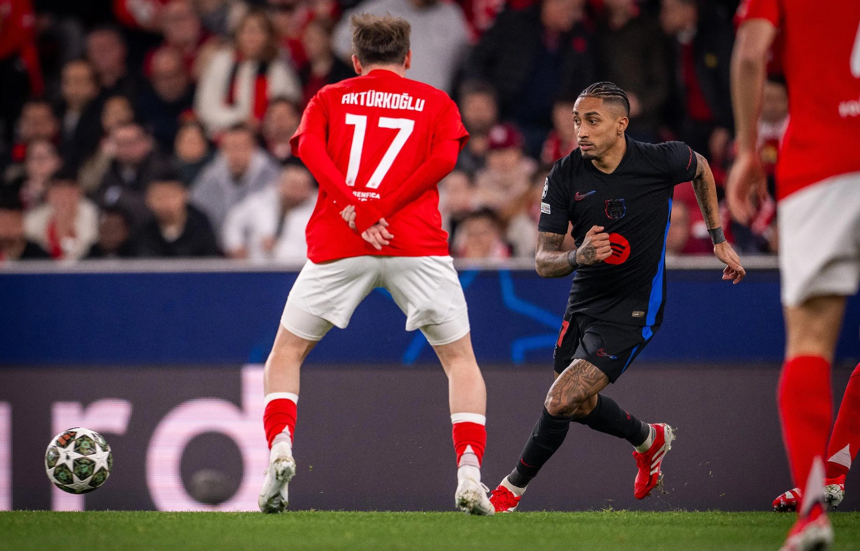 包含欧预赛：比利时客场惨败法国，遭遇连败颓势的词条