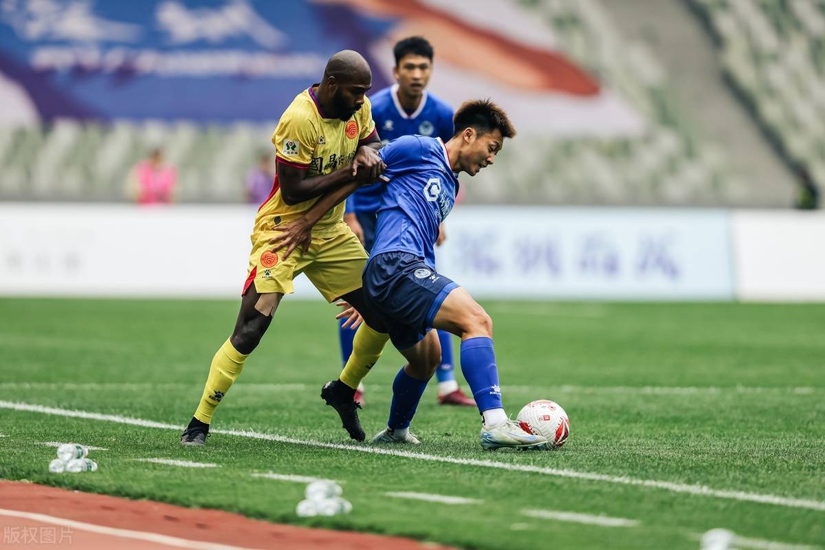 开云体育APP下载-青年队伍在比赛中击败对手，晋级下一轮的简单介绍