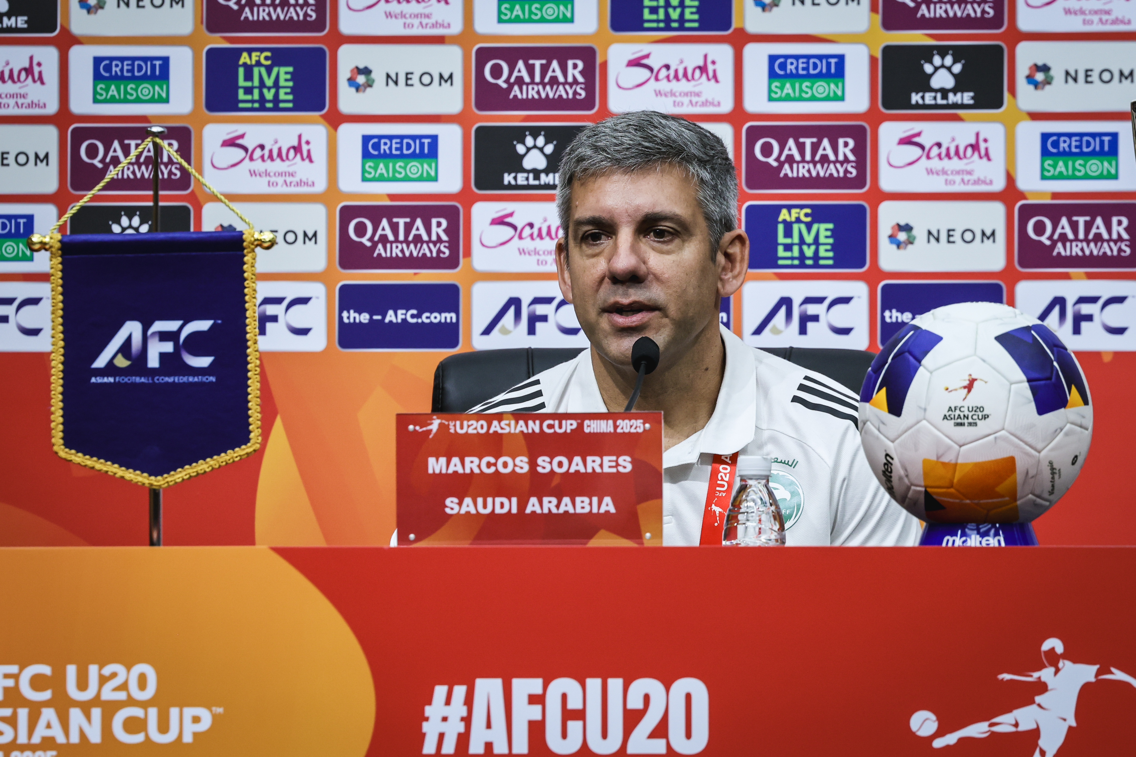 澳大利亚球员签约亚洲球队开始新的执教生涯 澳大利亚球员签约亚洲球队开始新的执教生涯