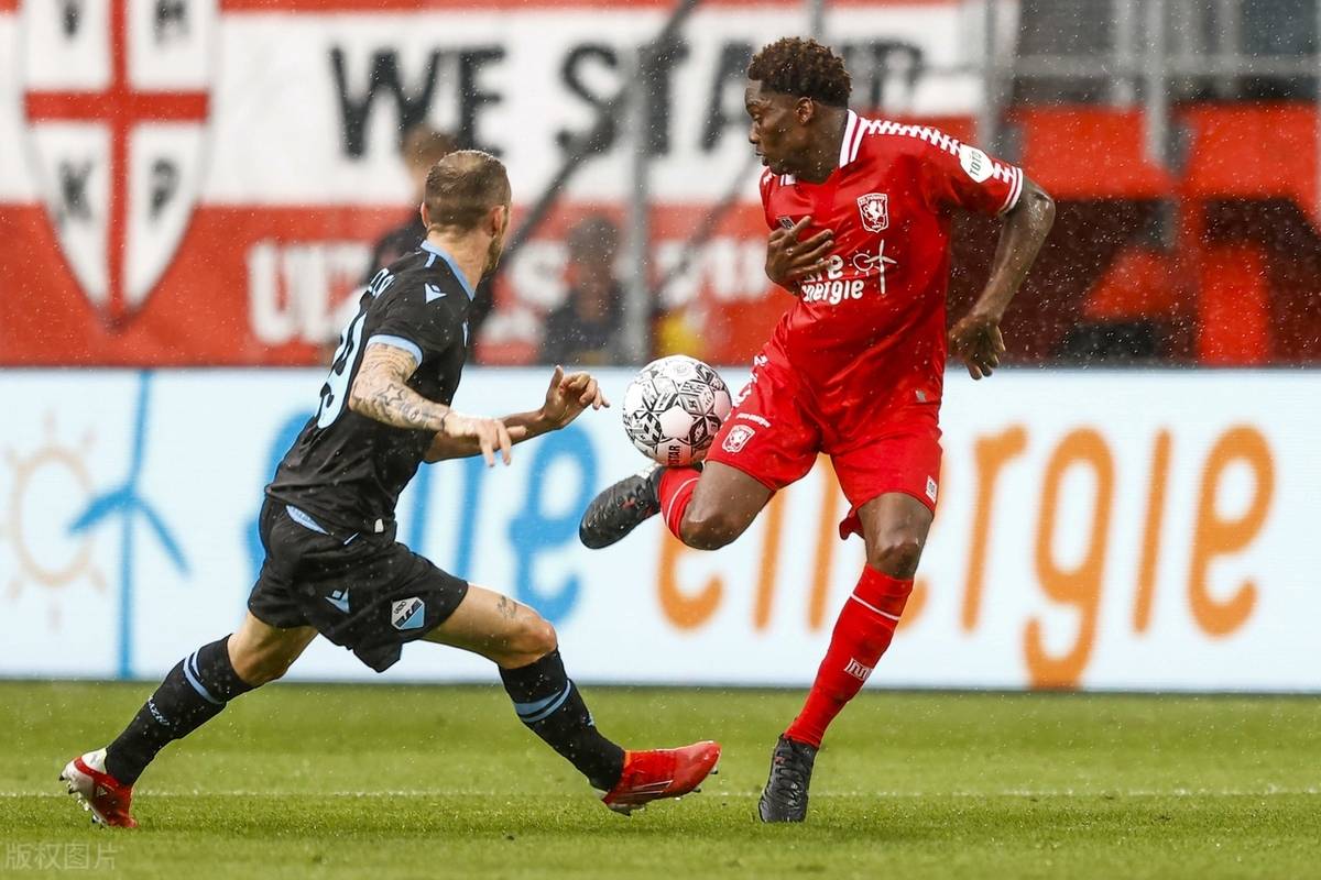开云平台-包含拉齐奥连扳两轮，争夺欧冠资格激烈的词条
