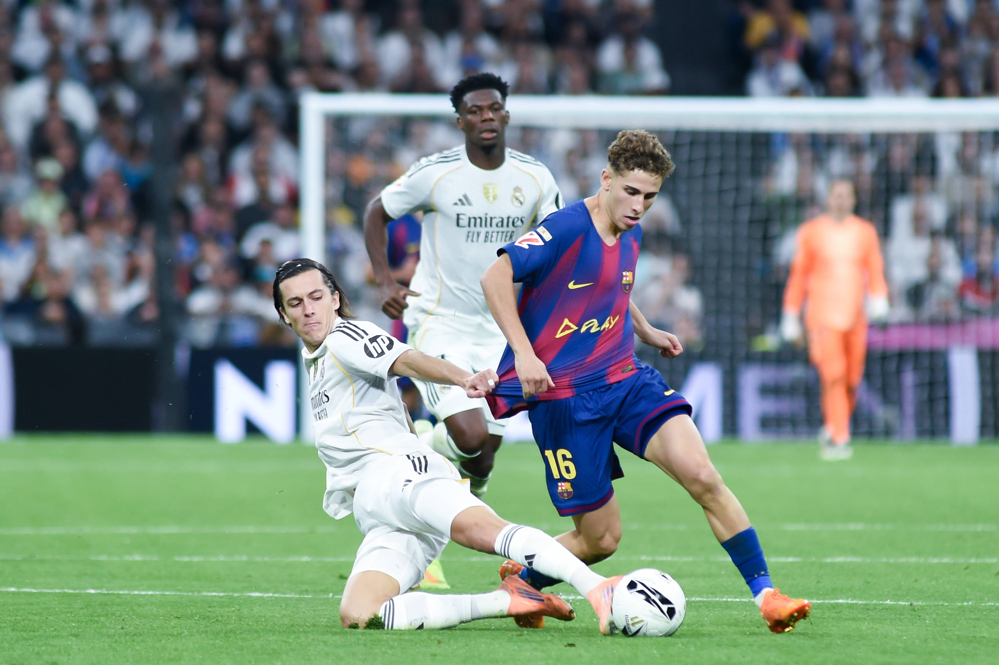 开云体育在线-包含日本险胜巴萨,楚阿梅尼高光表现的词条