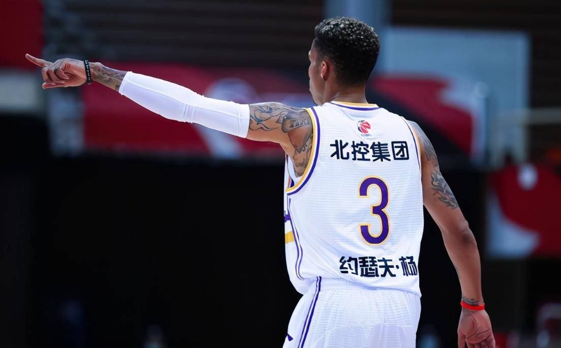 开云体育官网-关于阿斯顿马丁鏖战红牛车队，周冠宇状态火热的信息