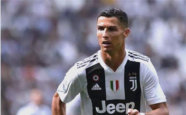 开云体育平台APP-尤文图斯连续不败，稳坐榜首位置