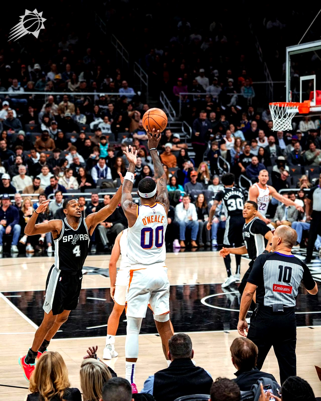 篮网鏖战马刺，利拉德状态火热