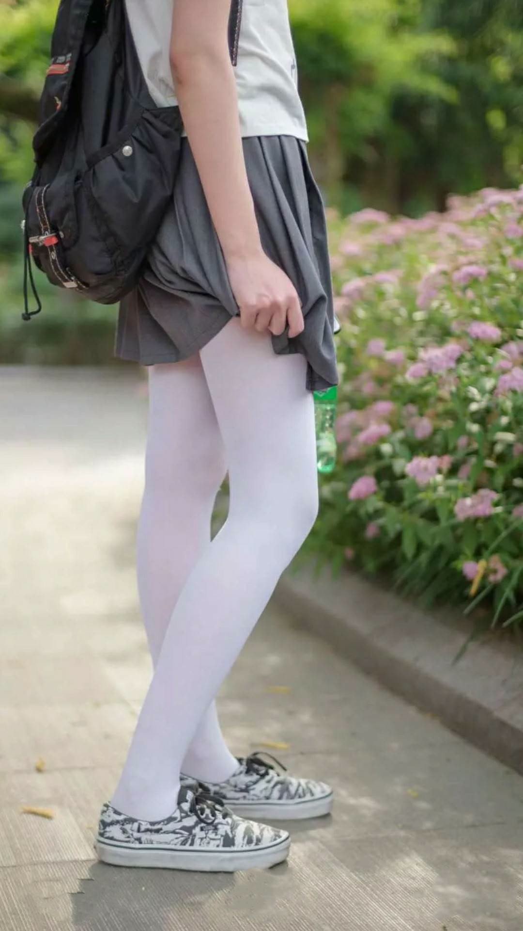 三月决战，F1巴林揭幕战与阿根廷绝杀苏格兰的平行叙事