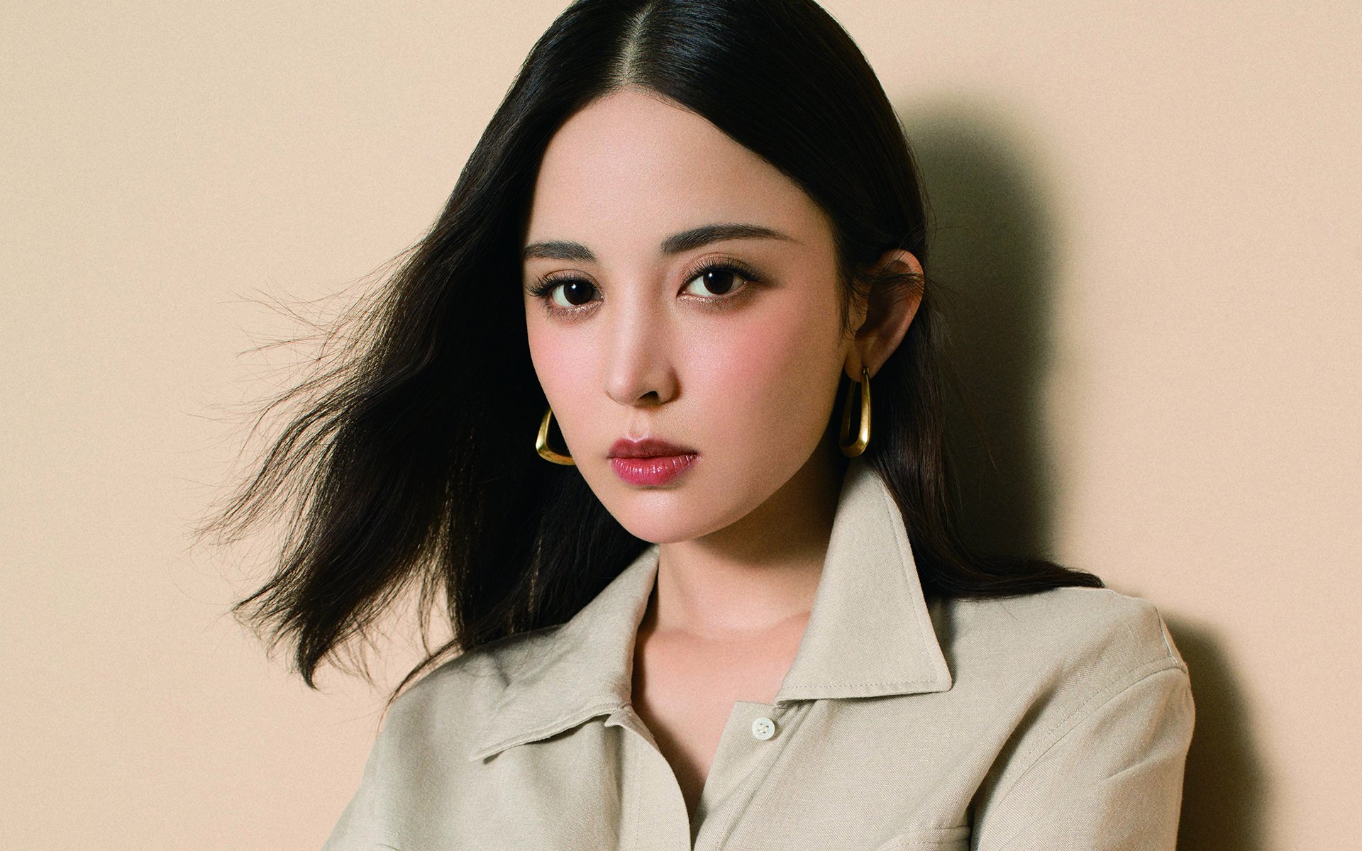 双子星对决，库里神迹与广东火力，诠释篮球压制的双重美学