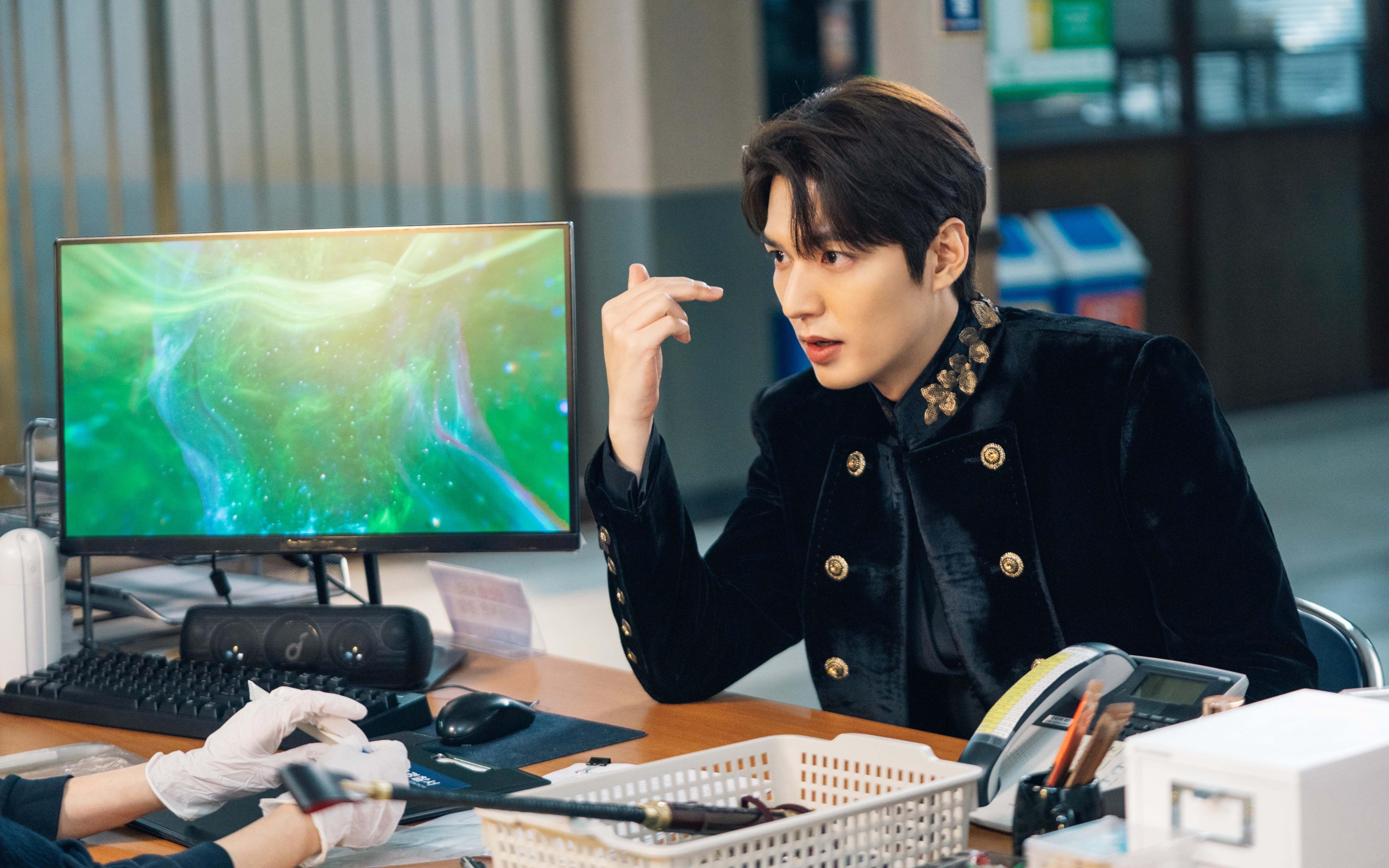 当数字交响乐断弦一瞬，热火用血性在勇士的算法世界凿出裂缝